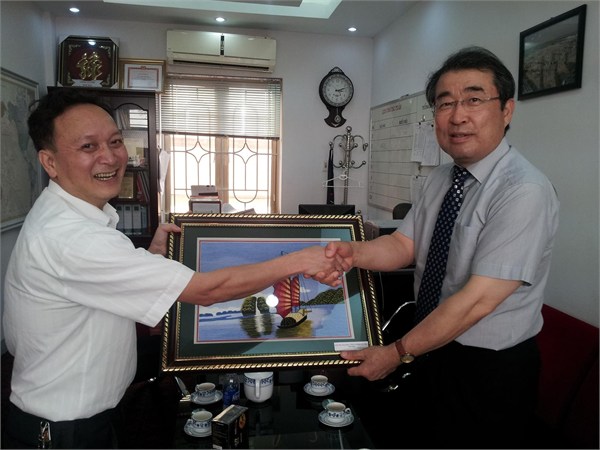 Lễ bế giảng và trao chứng nhận “ Kết thúc khóa đào tạo cho sinh viên trường đại học KIJEON, Hàn Quốc” tại trường Đại học Công nghiệp Hà Nội.