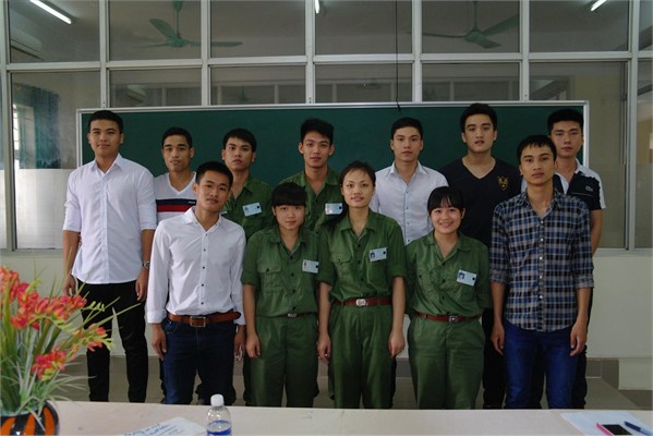 Ký hợp đồng cho 12 thực tập sinh xuất cảnh