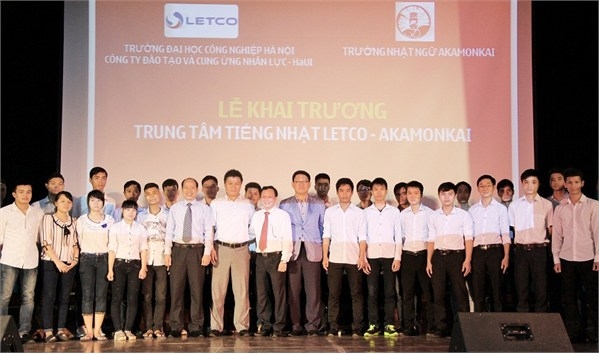 khai truong trung tam tieng nhat letco akamonkai