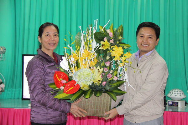 gap mat chao mung ngay quoc te phu nu 8 3