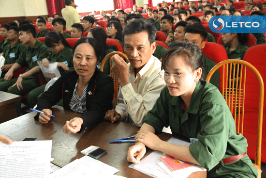 65 thuc tap sinh va nguoi bao lanh ky hop dong xuat canh