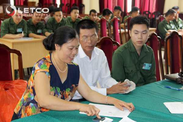 ky hop dong cho 20 thuc tap sinh ktv nhat ban