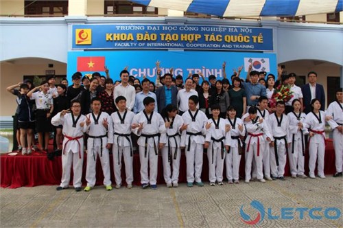 giao luu van hoa am thuc van nghe sinh vien dh keijeon han quoc va dh cong nghiep ha noi