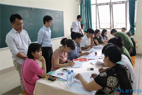28 TTS làm thủ tục xuất cảnh