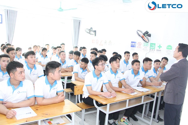 Buổi thi tuyển đánh giá, xếp loại Thực tập sinh nguồn