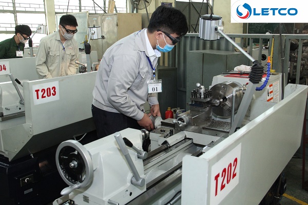 Thi tay nghề đơn hàng IWASEYA: Tiện cơ bản & Đọc thông số kỹ thuật