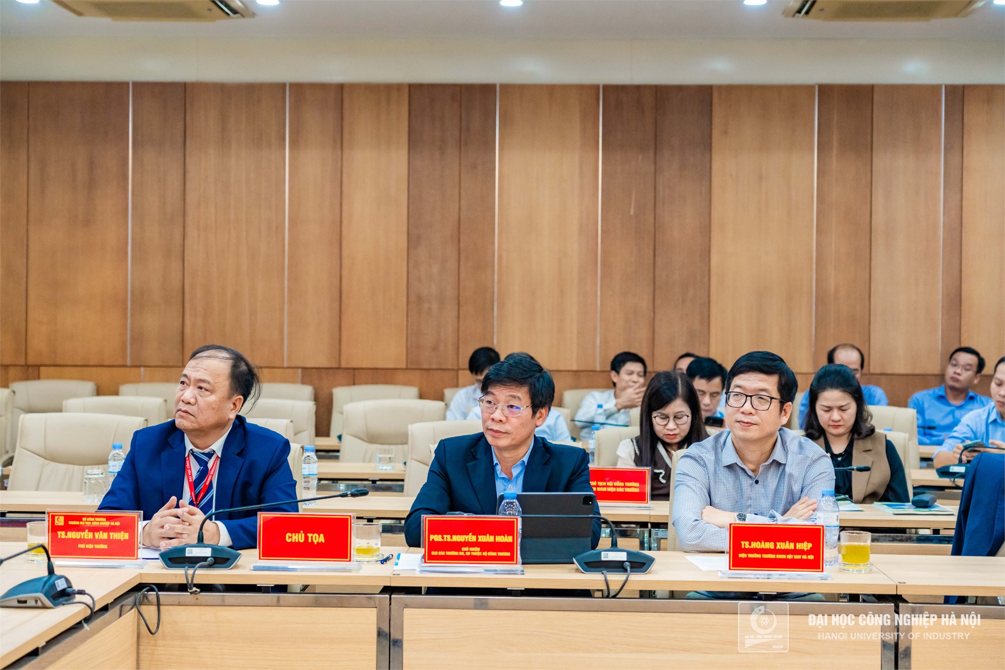 Phát triển mô hình doanh nghiệp trong trường đại học, cao đẳng thuộc Bộ Công Thương