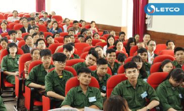 65 Thực tập sinh và người bảo lãnh ký hợp đồng xuất cảnh