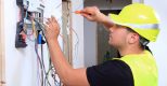 Tuyển gấp 05 thợ điện làm việc tại UAE Tuyển gấp 05 thợ điện làm việc tại UAE